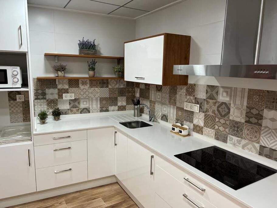Agradable Casa Familiar En Pliego. Apartman Kültér fotó