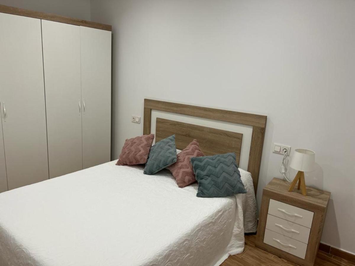 Agradable Casa Familiar En Pliego. Apartman Kültér fotó